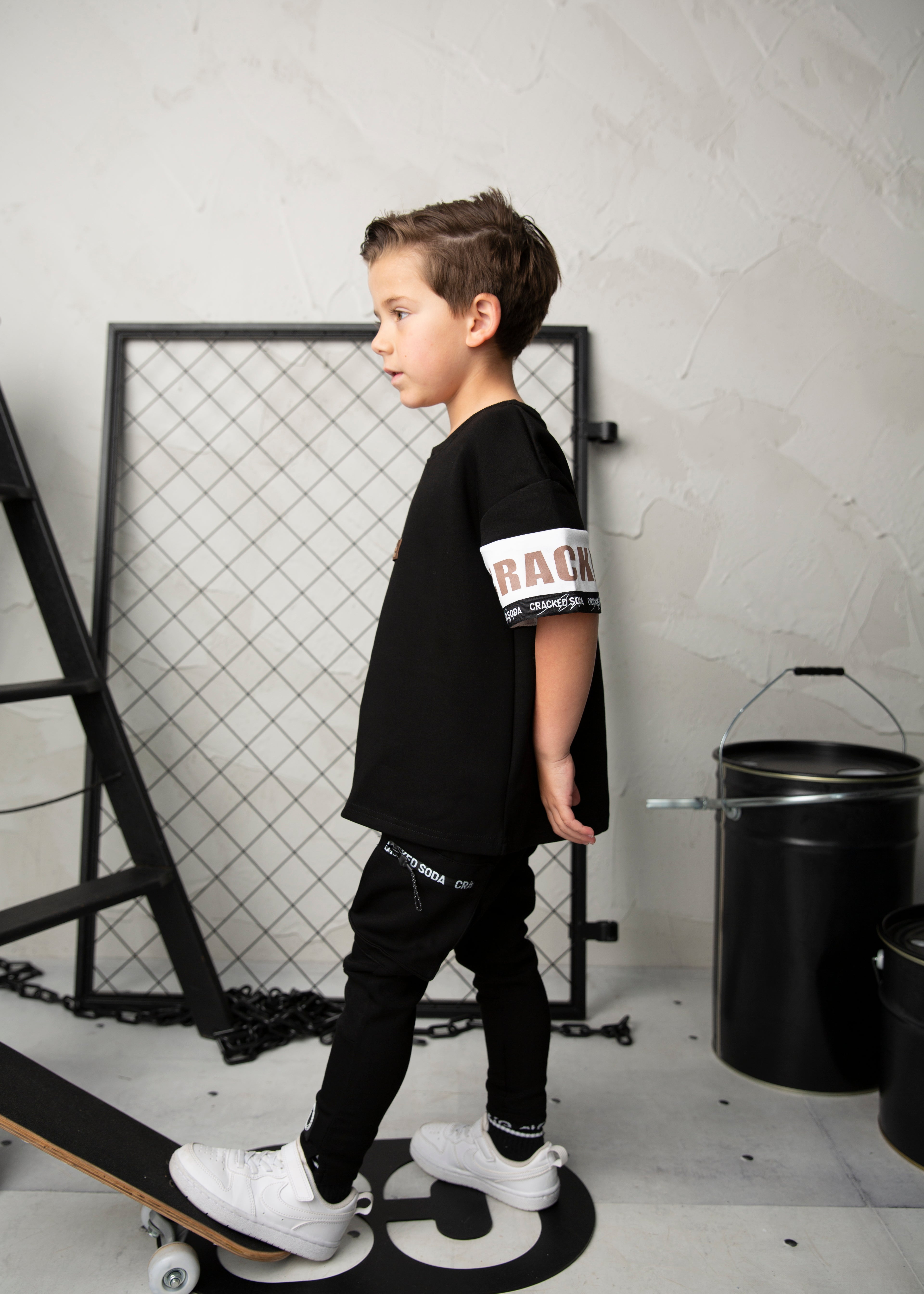 River Pocket Trackpants - Black-Clothing-Cracked Soda