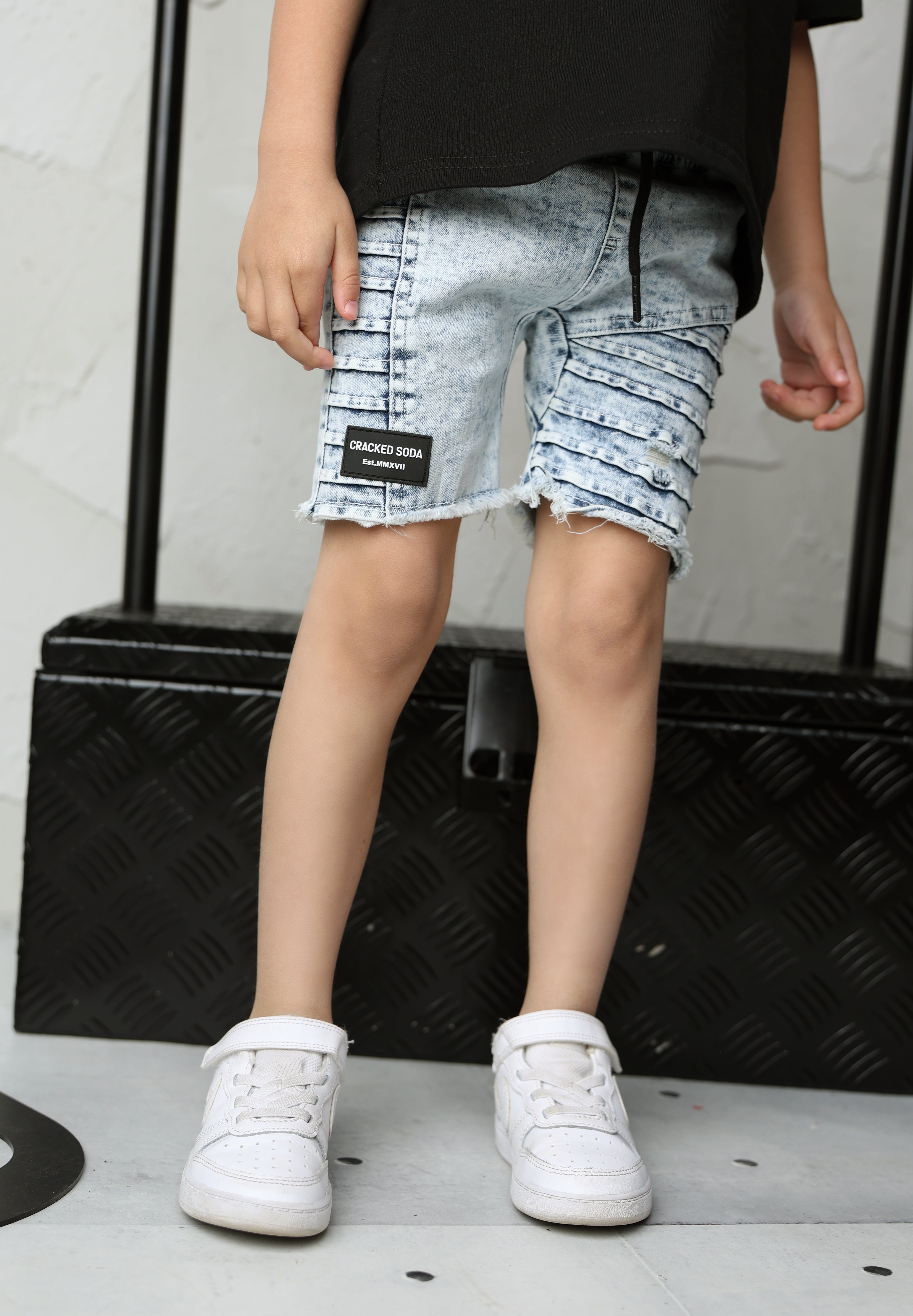 Rhodes Detailed Denim Shorts - Blue-Clothing-Cracked Soda