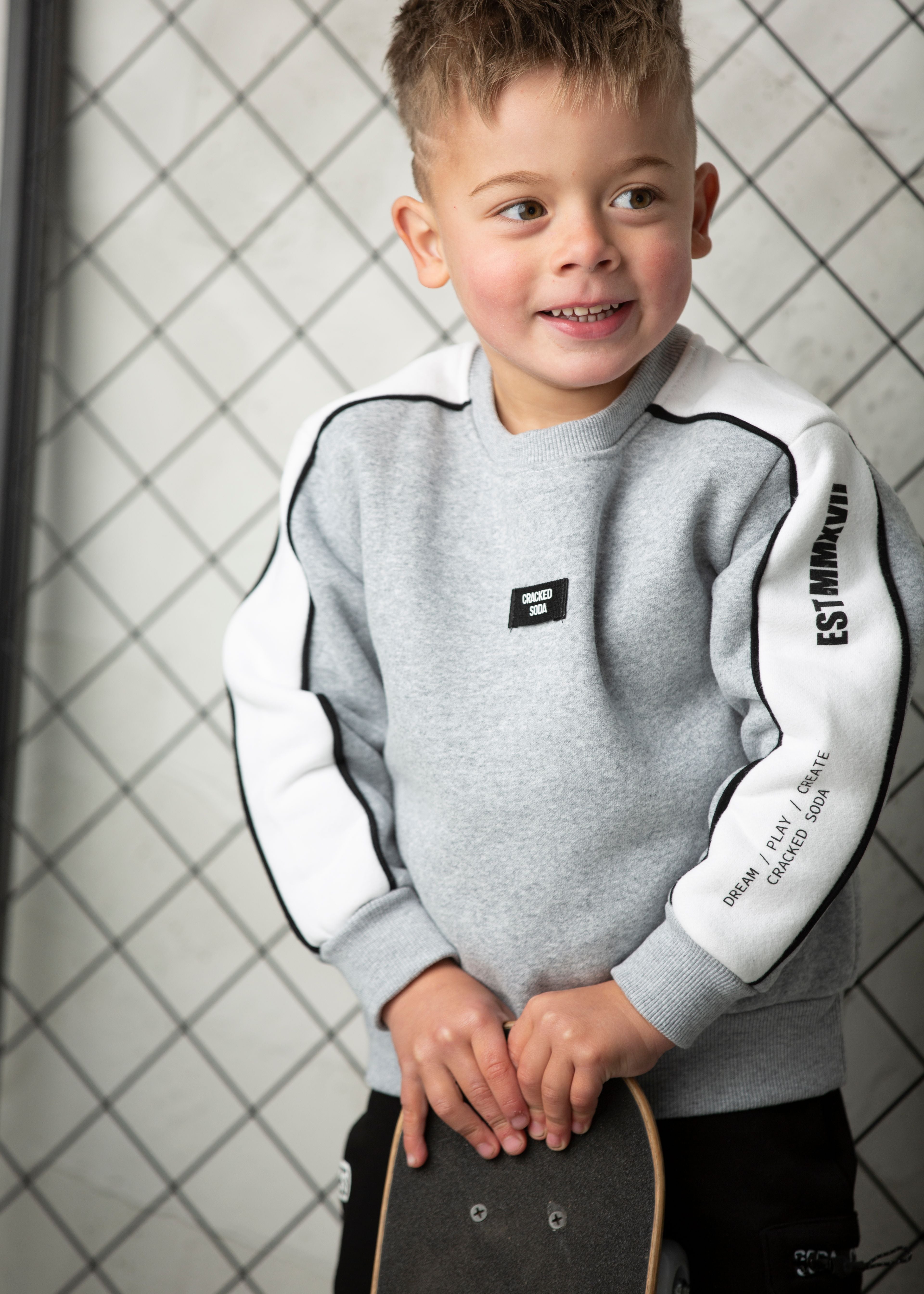 Carter Detailed Crew - Grey/White-Clothing-Cracked Soda