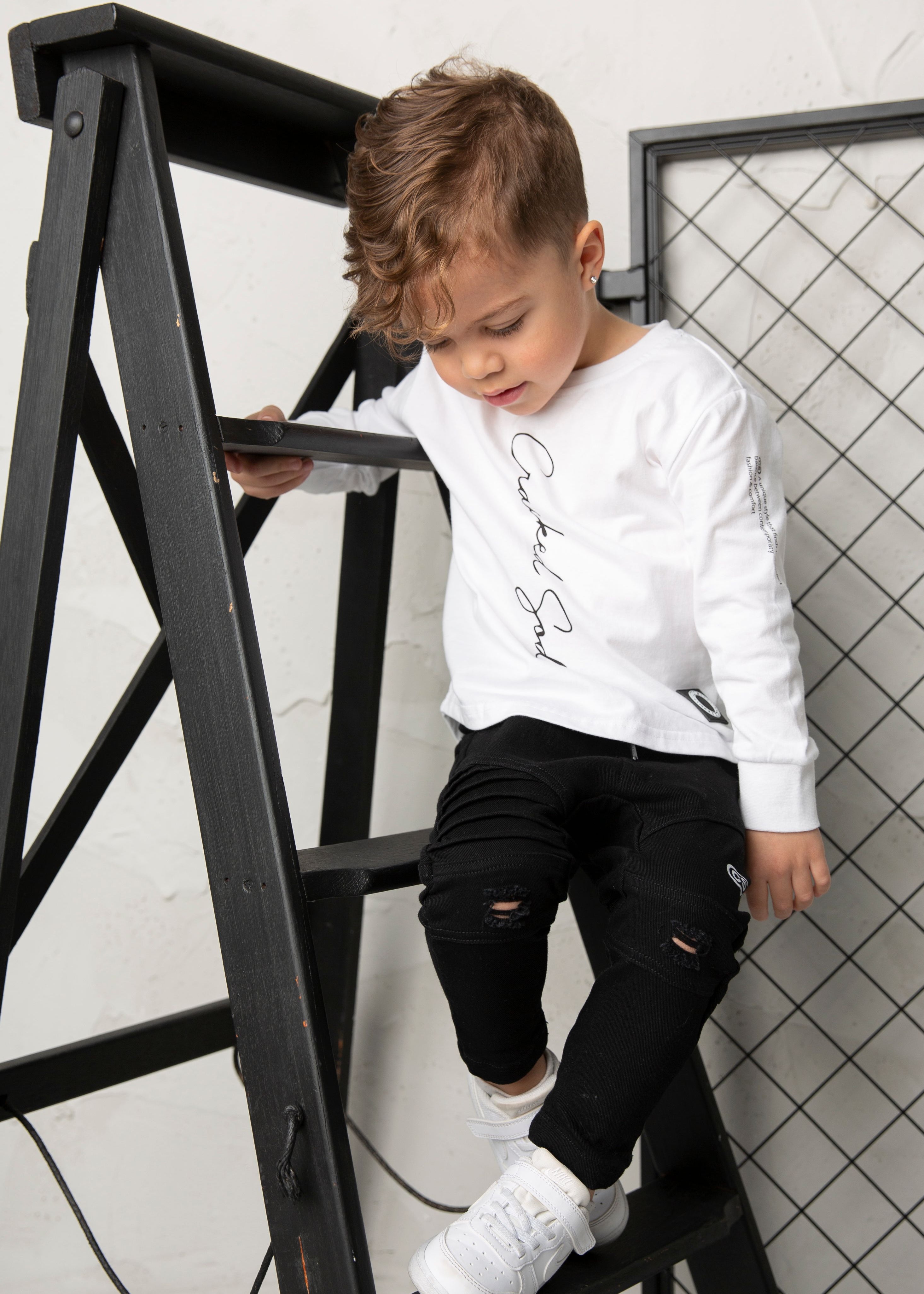 Alfie Signature Tee - White-Clothing-Cracked Soda