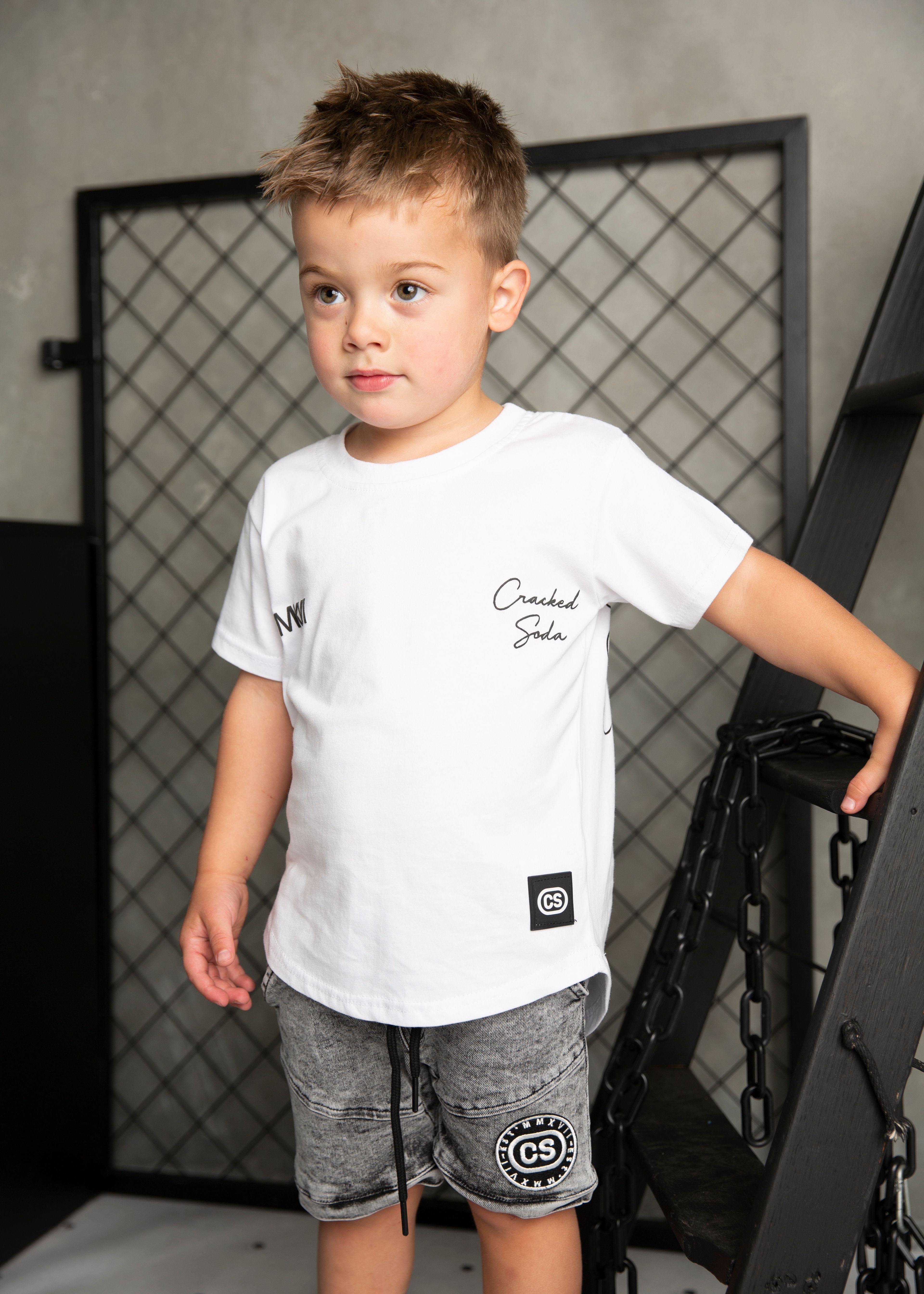 JJ Detailed Tee - White - Mens-Clothing-Cracked Soda