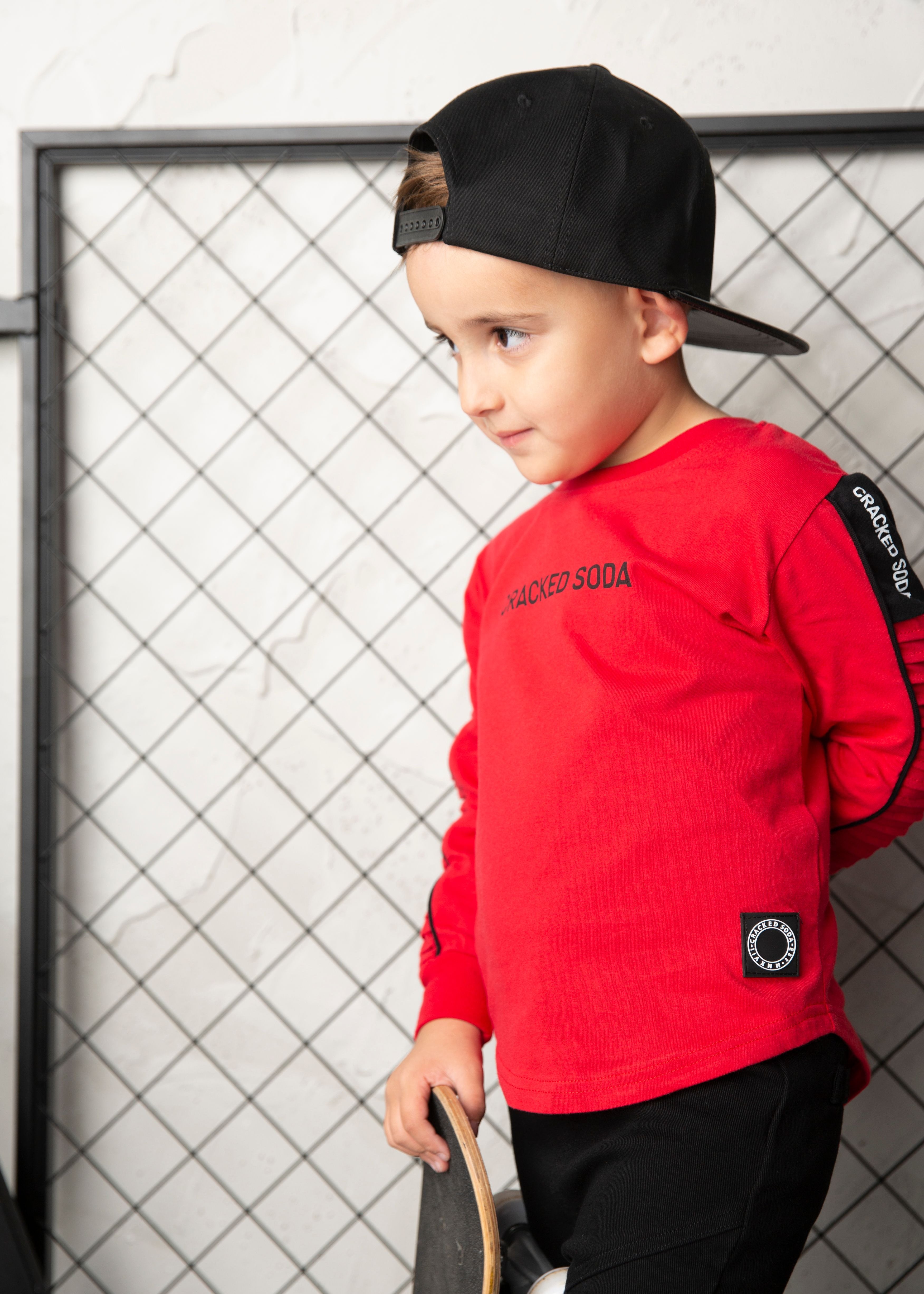 Sammy Detailed Tee - Red-Clothing-Cracked Soda